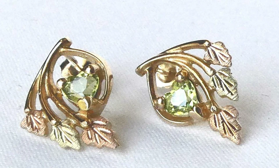 14k 金色三色玫瑰黄色绿色黄金橄榄石心叶耳钉 — 第 4/4 张图片