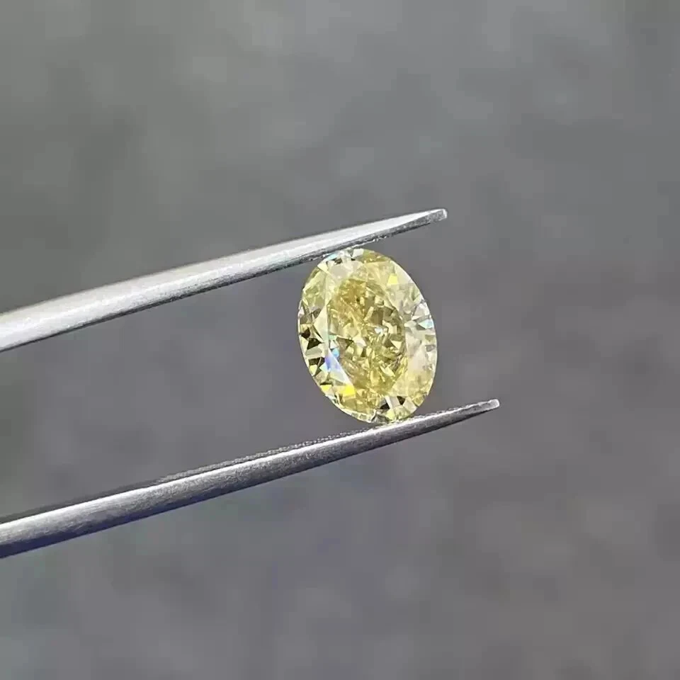 Laboratorio de color amarillo natural corte ovalado de 8 quilates - Diamante CVD suelto cultivado certificado VVS1 Foto 4 de 4