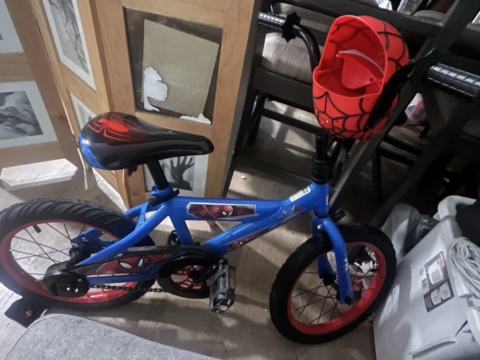 Huffy 12" Marvel Spider-Man Boys' Bike - Image 2 of 2