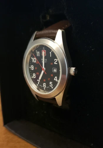 VICTORINOX Swiss Army Garrison 241084 Brown Leather Strap *NEW - Picture 5 of 17