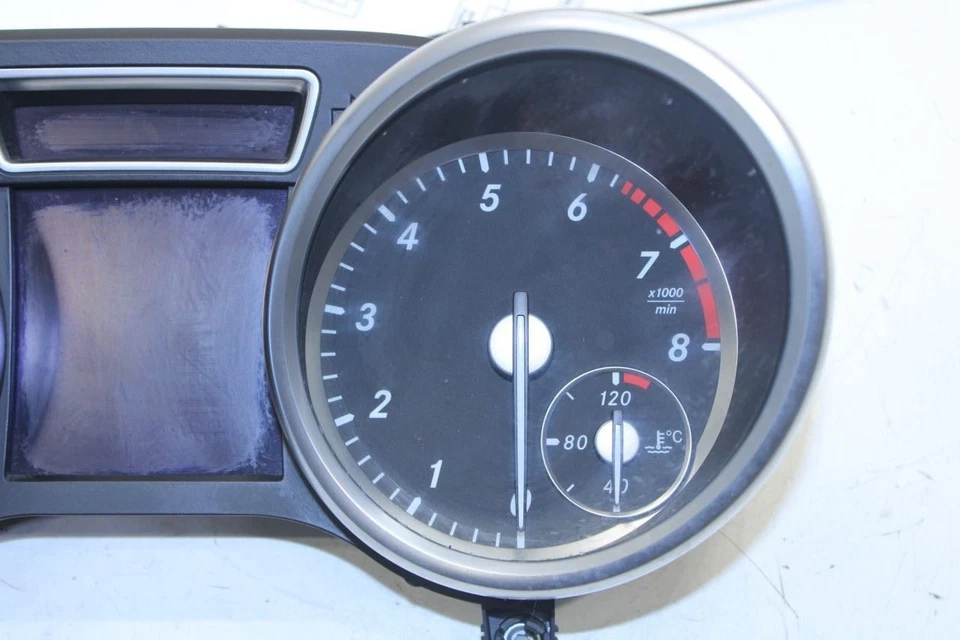 Cuadro de instrumentos medidor velocímetro 12-15 Mercedes-Benz ML350 3,5 L 96 k kilometraje Foto 4 de 4