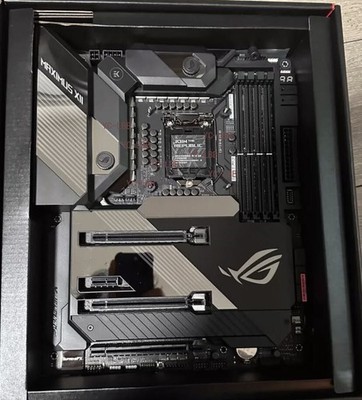 ASUS ROG MAXIMUS XII FORMULA LGA1200 INTEL Z490 Motherboard 99% NEW With BOX