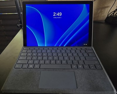 Microsoft Surface Pro 4 | i7 | 8GB | 256GB | Win11 With Keyboard