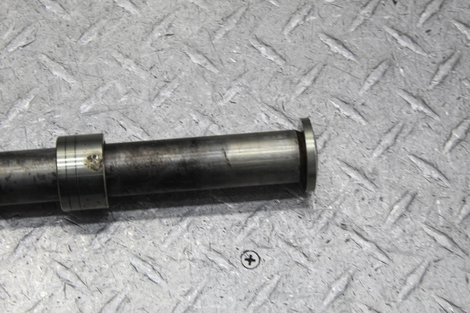 Triumph Daytona 900 1995 llanta delantera eje pivote perno Foto 4 de 4