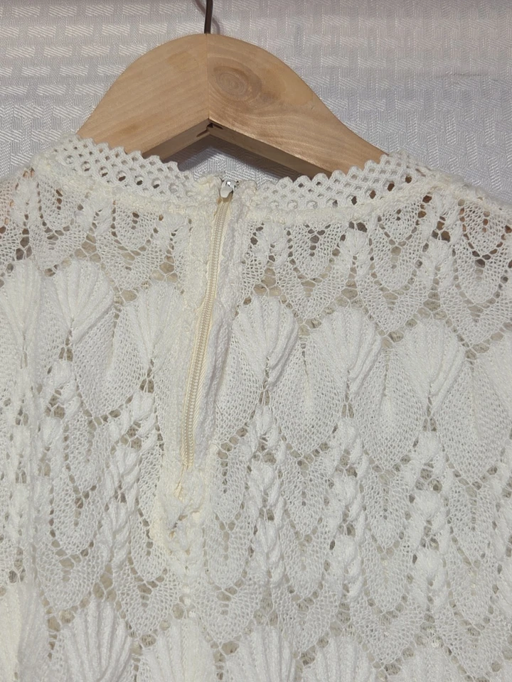 Vintage 60s 70s Crochet Knit 2 Pc Set Cardigan & Shell Top White Japan Acrylic - Image 2 of 4