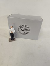 GUNN CLUB MINIATURES BER017B Waiter