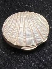 Boite à pilules coquille de palourde argent 800 marquée CMT 1,3" intérieur doré