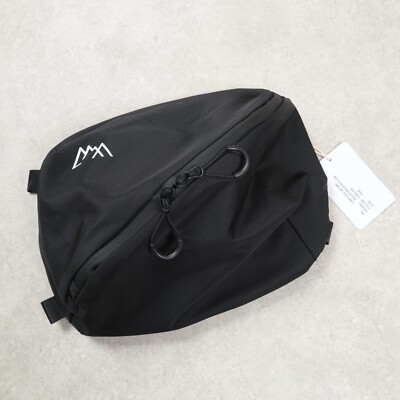 CMF COMFY OUTDOOR GARMENT BIG PORCH ブラック CMF Comfy Outdoor Garments Big Porch Nylon Shoulder Bag In