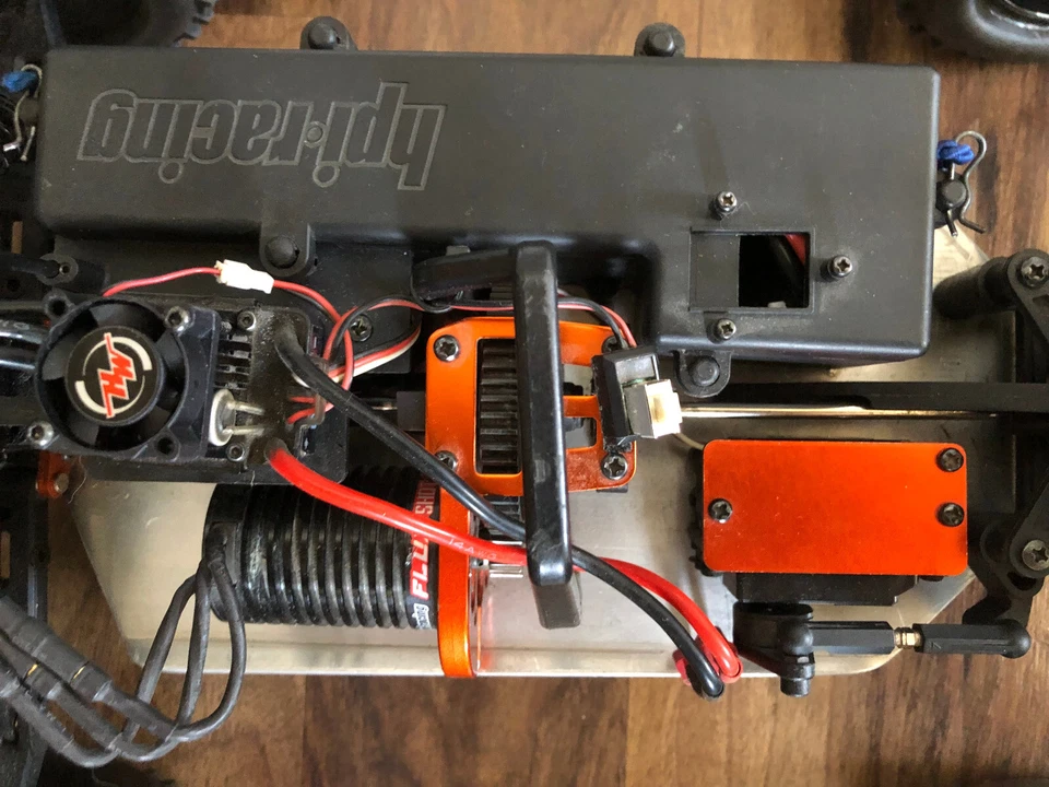 HPI Bullet Flux  1:10 6WD 6x6  2,4 GHz Monster truck off road - Immagine 3 di 4