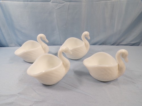 Lot of 4 L.E. Smith Milk Glass Open Back Swan Figurine Candy Trinket Dishes