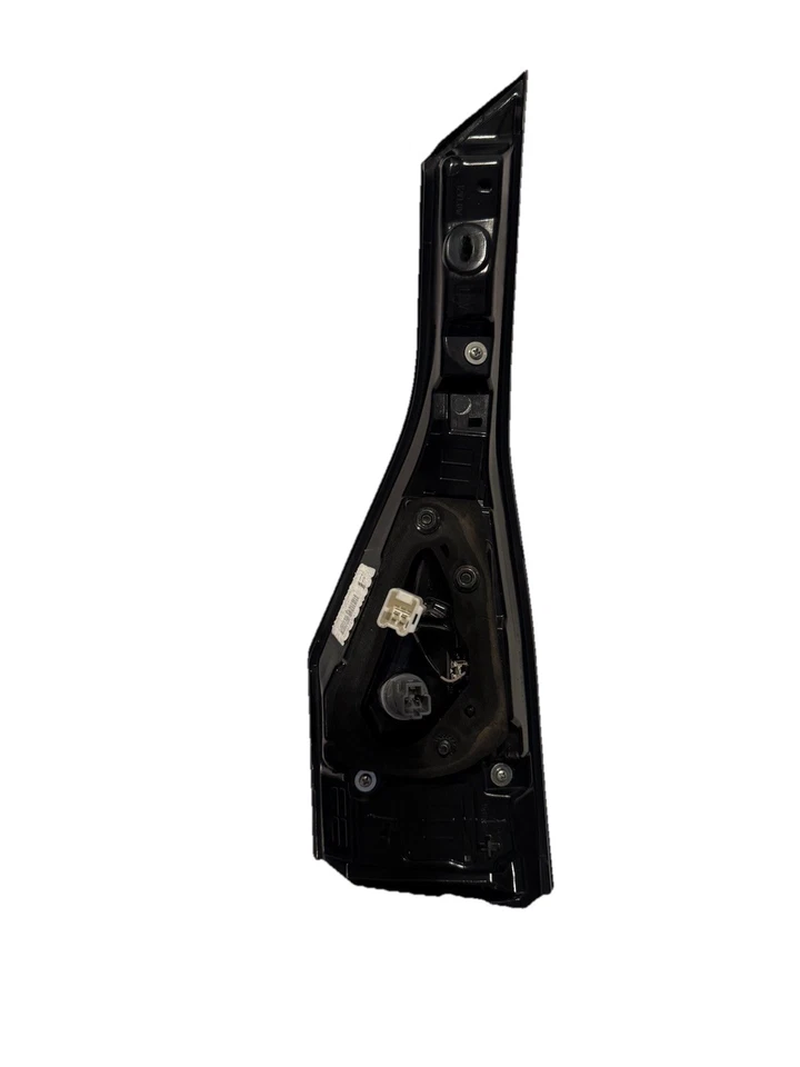 Lámpara trasera LED de puerta levadiza del lado izquierdo del conductor OEM para Nissan Pathfinder 26545-6TA0A Foto 4 de 4