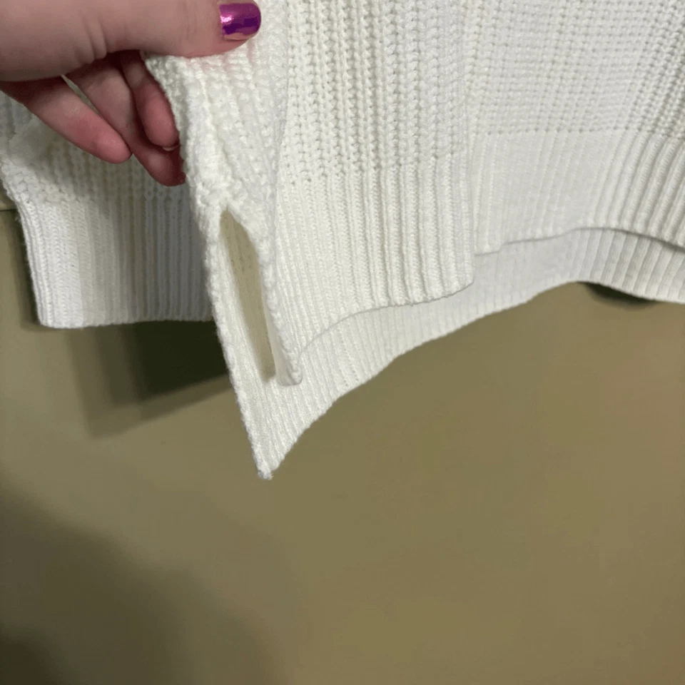 Suéter SO Mujer Juniors Marfil Crema Tejido con Cable Cuello Redondo Extra Grande Foto 3 de 4