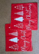2x 40x40cm Square Red/White Christmas Tree "Merry Christmas" Pillow Cases