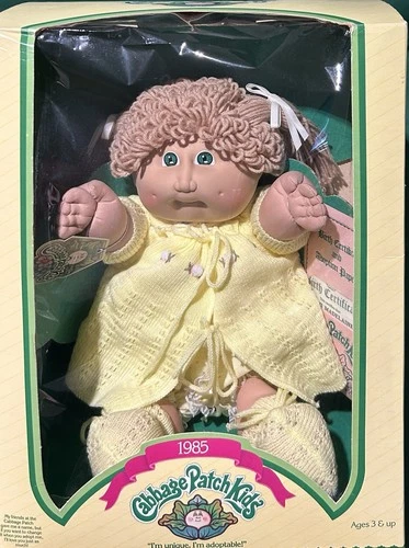 Cabbage Patch Kids 1985 blond girl green eyes  yellow outfit new in box