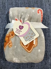 New Parents Choice GINGERBREAD Heritage Plush Baby Blanket, 30  x 36  Christmas