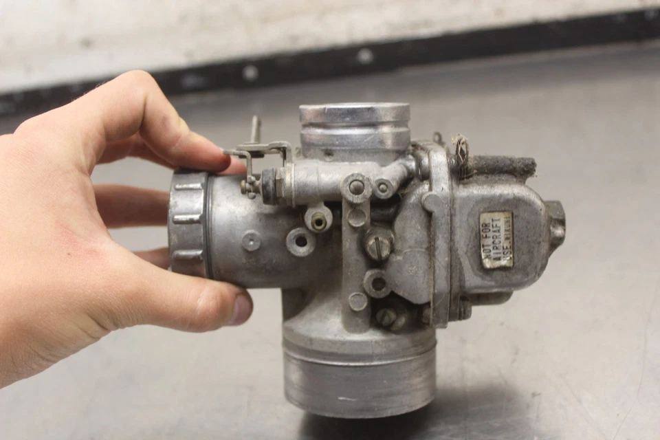 Carburador Yamaha IT490 1983 V8 Foto 3 de 4