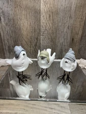 Granny Core 3 Snowbirds Winter Decorative gossiping Birds W/ Metal Legs Set of 3