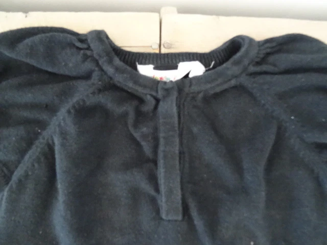 Pull noir manches courtes avec motif plumes dans le dos KIDKANAÏ Taille 4 ans - Photo 2/4
