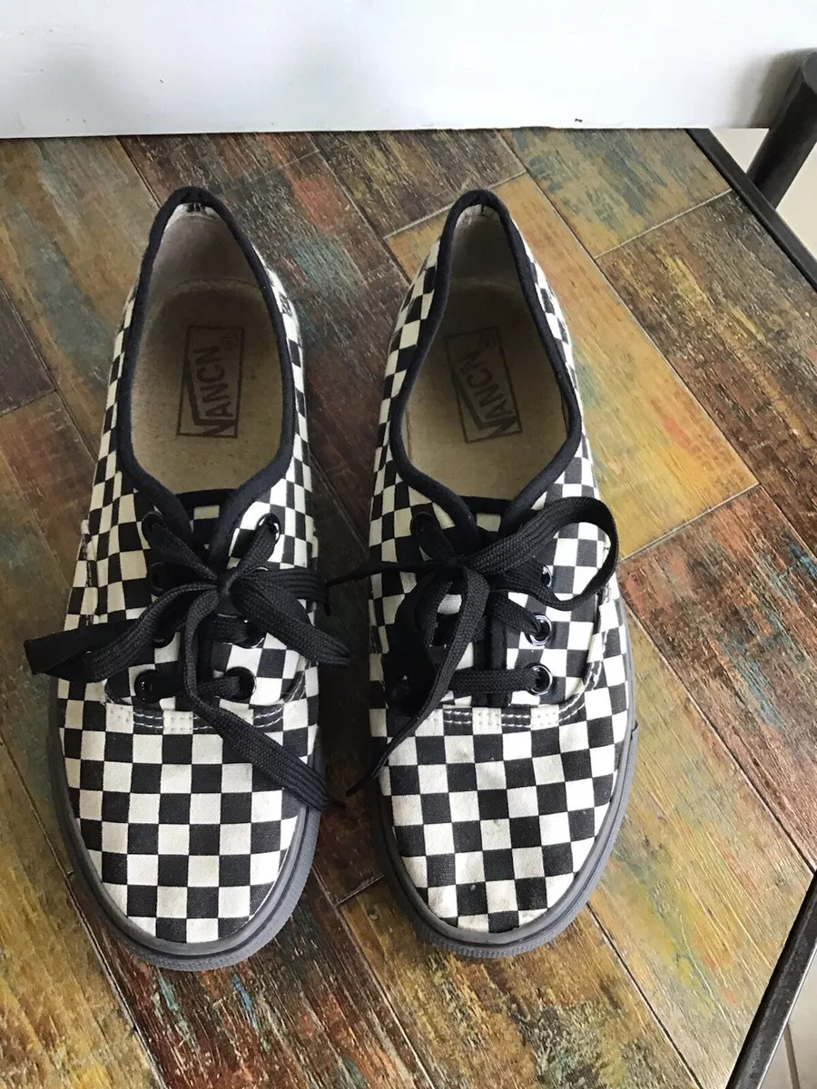 Shoes checkered sale