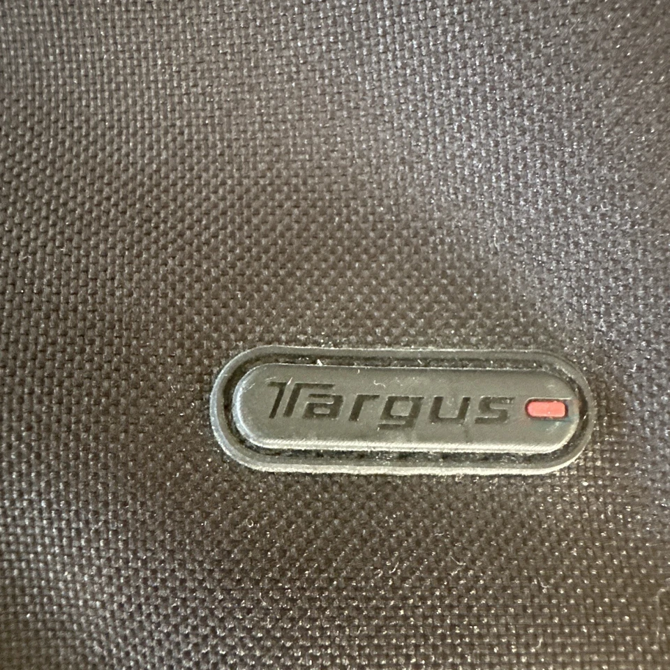 Maletín para portátil Targus con correa negra para el hombro Foto 2 de 4