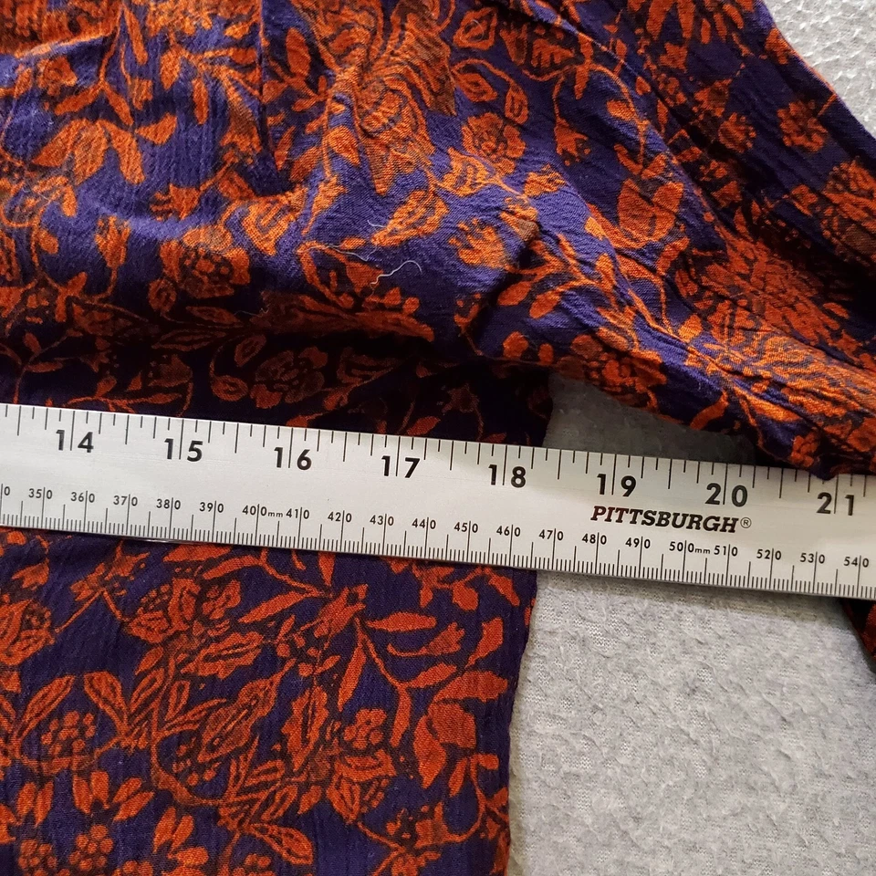 Blusa floral roja mediana O'Neill para mujer manga 3/4 cuello redondo Foto 4 de 4