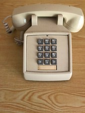 ITT Push Button Desk Phone 2500 44 FBA 20 M 5 83