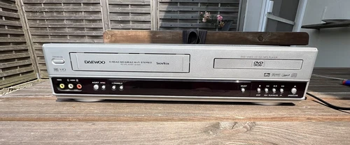 Daewoo Video/DVD Player  SD-9500 Silber Ohne Fernbedienung