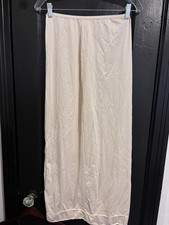 Vintage Wondermaid 37  Beige Half Slip 4918 Size Small
