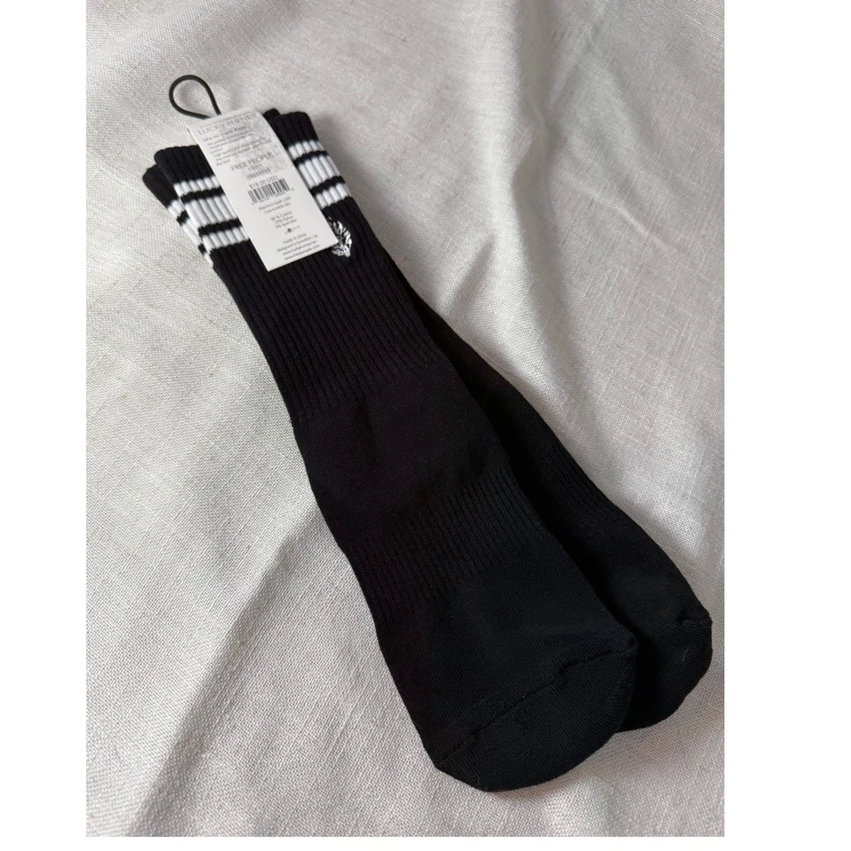 Meias tubo Free People FP Movement Lucky Honey listras pretas/brancas tamanho único novas sem etiquetas - Imagem 2 de 3