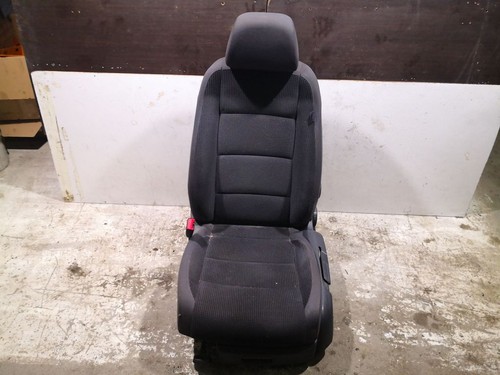 Volkswagen Golf V 2007 Fahrersitz 1K5881021SE PRE18750