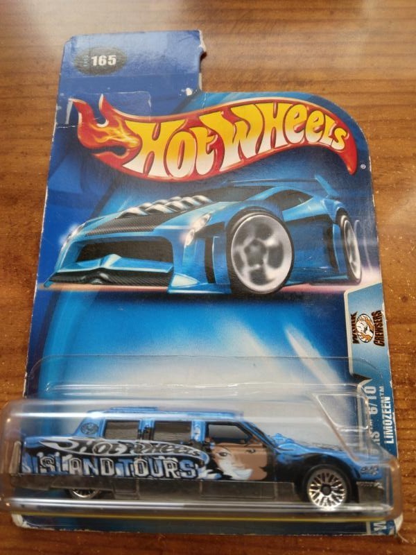 2003 Hot Wheels Work Crewsers Limozeen Still in package 278761