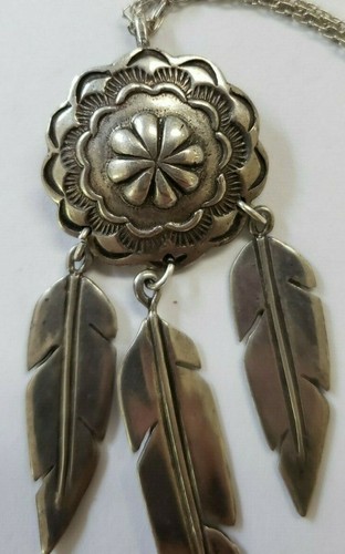 Native American Silver Necklace with Flower Dome and Triple Feather Pendant - Picture 2 of 10