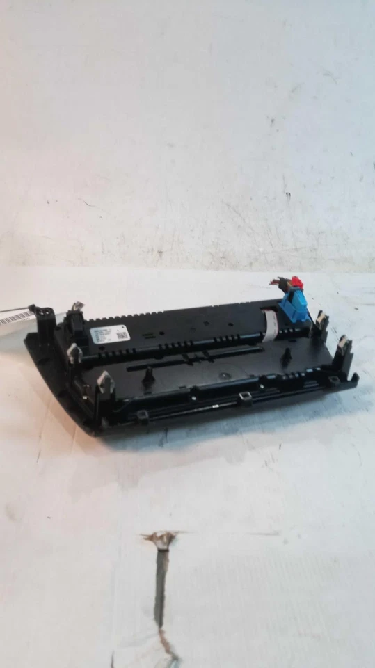 Used A/C Selector Switch fits: 2016 Bmw X5 rear w/o heated rear seats Grade A - image 2 of 4