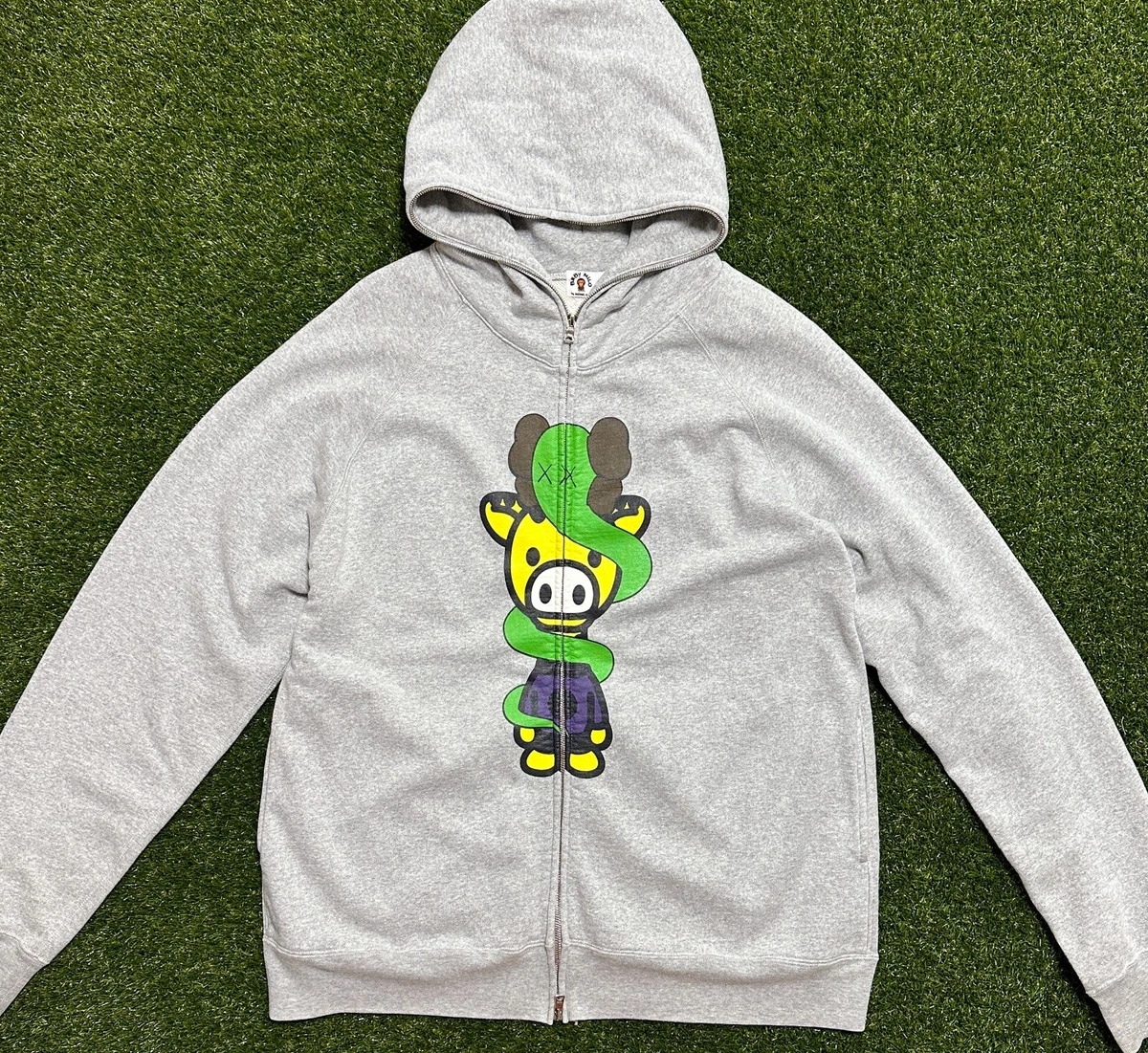 A BATHING APE×KAWS　パーカー黄カモ s-l400.jpg