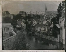 1944 Press Photo Chartres, France - cvb20191