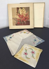 Vintage Boxed of 4 Embroidered Floral Hankies Handkerchiefs NOS Wedding