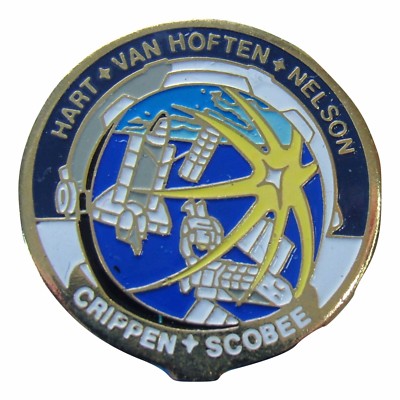 PIN enamel vtg NASA Space Shuttle STS-41C - Nelson Scobel Crippen