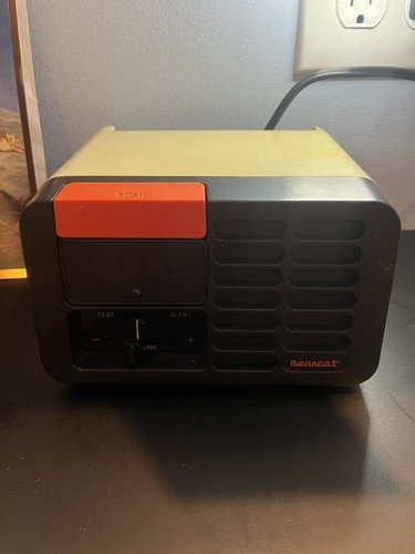 Vintage Electra Bearcat Receiver Scanner Model BC-W - Zdjęcie 2 z 4