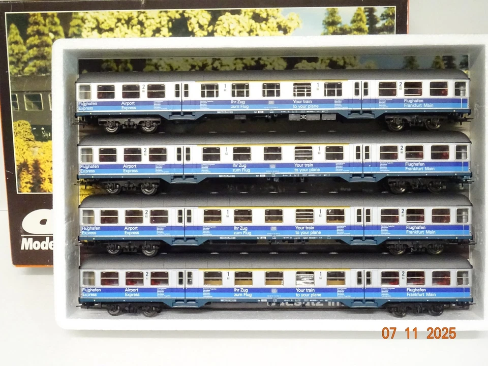 ADE H0 Nahverkehrswagen Airport Express der DB 4 Stück in EVP JL4181