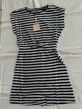 Robe longue blanc cassé dentelle et broderies fille