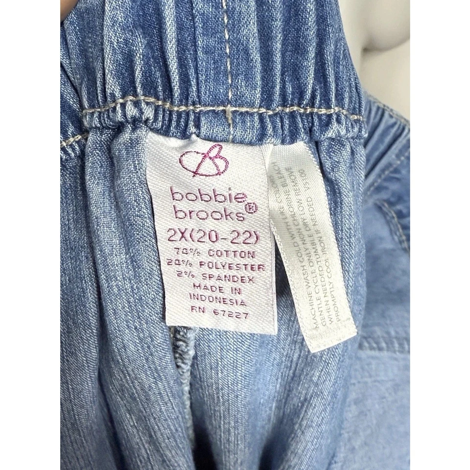 Bobbie Brooks Women’s 2X Blue Stretch Denim Capri Pants Pull-On Pockets Casual - Image 3 of 4