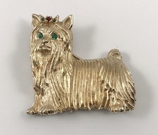 Broche prendedor SKY Yorkie Yorkshire Terrier perro tono dorado estrás #330 firmado de colección