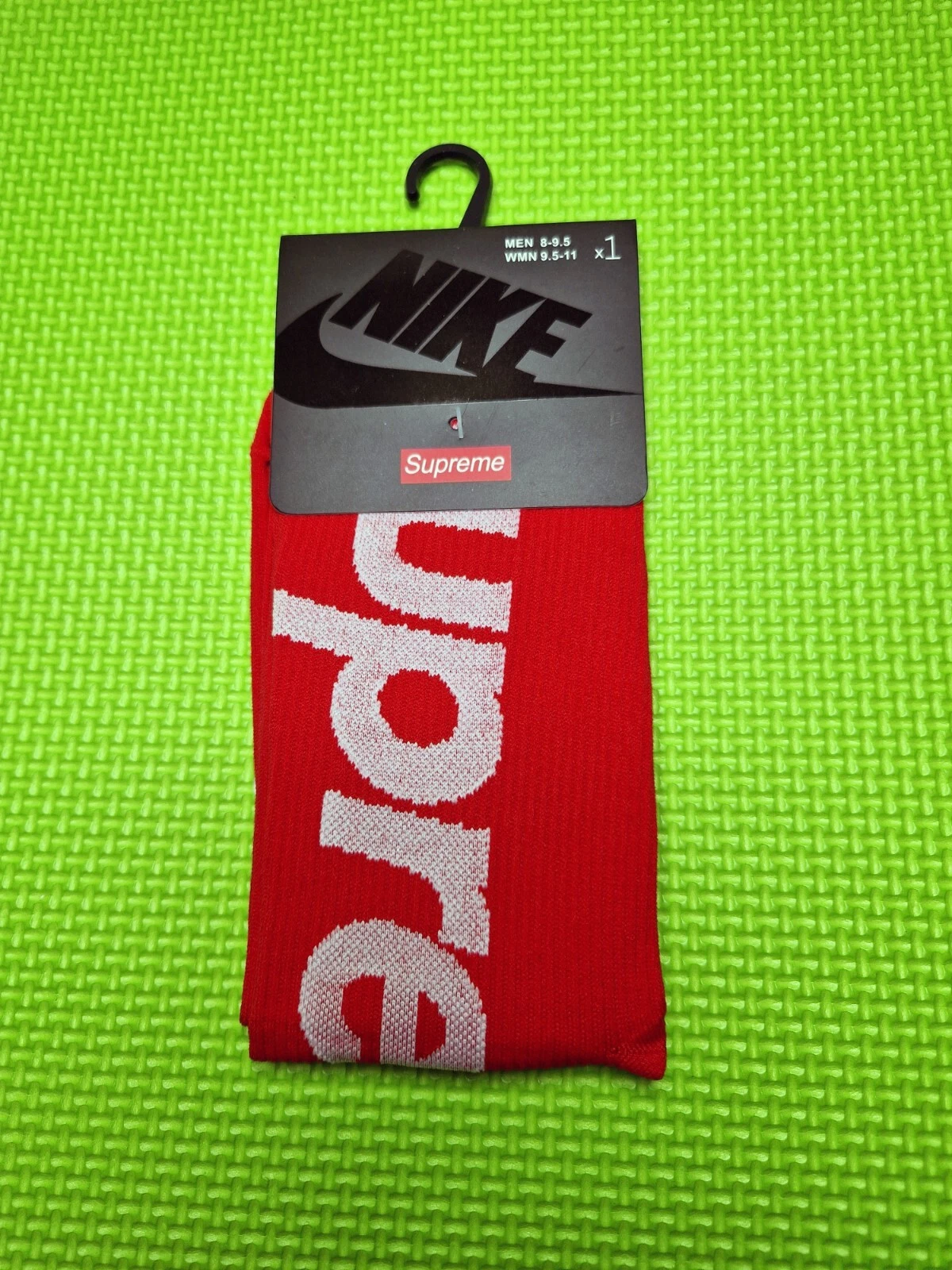 Chaussettes Supreme Nike Lightweight Crew ROUGE neuves avec étiquettes