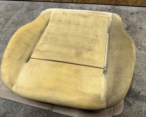 Sitzpolster VW Golf 3 Sitz Unterteil Polster Schaumstoff 1H0881375 Sitzfläche 2