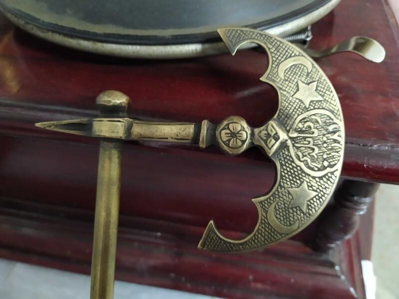Picture 4 of 5