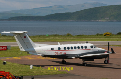 Photo 6x4 OE-GTH at Oban Airport OE-GTH a Beech B300 Super King Air 50 on c2014