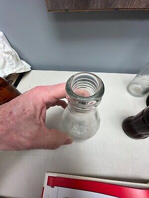 Borden's Half Pint Milk Bottle (JEF) Borden's Half Pint Milk Bottle (JEF)