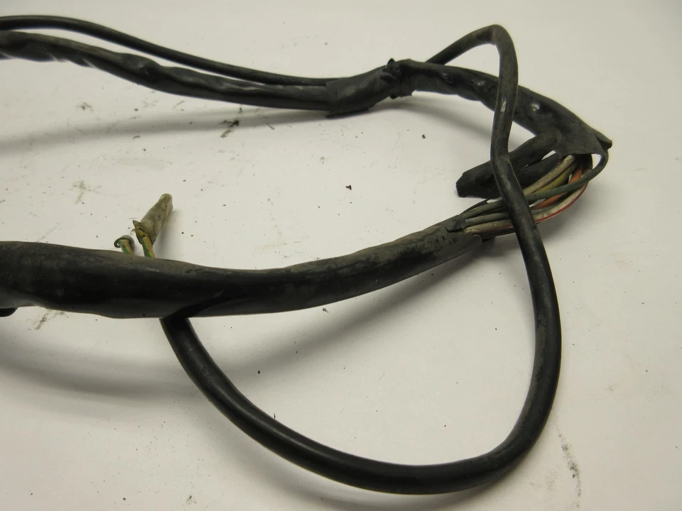 Suzuki GS750 GS 750 1979 EC LUCES DE MANO IZQUIERDA INTERRUPTOR DE CONTROL BOCINA GIRATORIA Foto 4 de 4