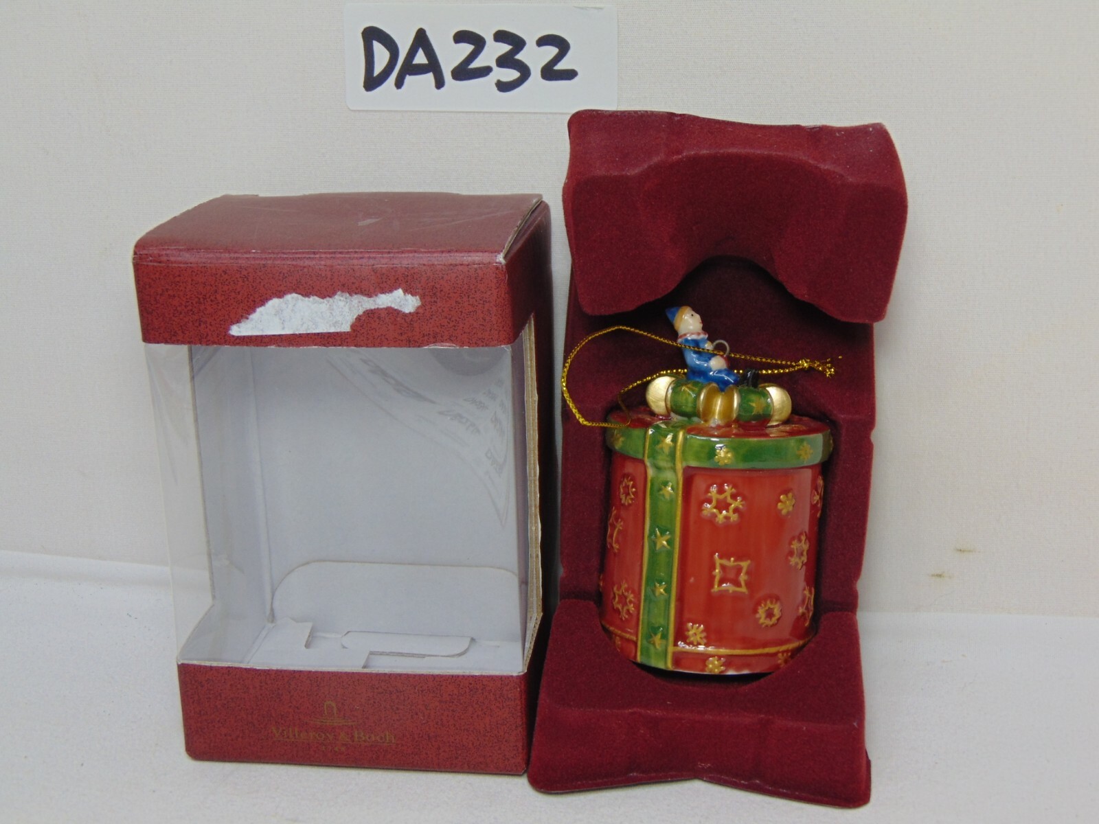 VILLEROY & BOCH MY CHRISTMAS TREE ROUND GIFT BOX ORNAMENT PRESENT