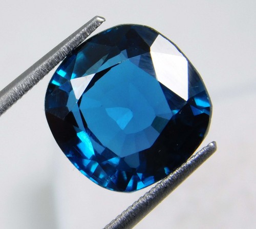 19.25 CT Naturel Certifié Bleu Indicolite Tourmaline Scintillant Loose 19.25 CT Naturel Certifié Bleu Indicolite Tourmaline Scintillant Loose
